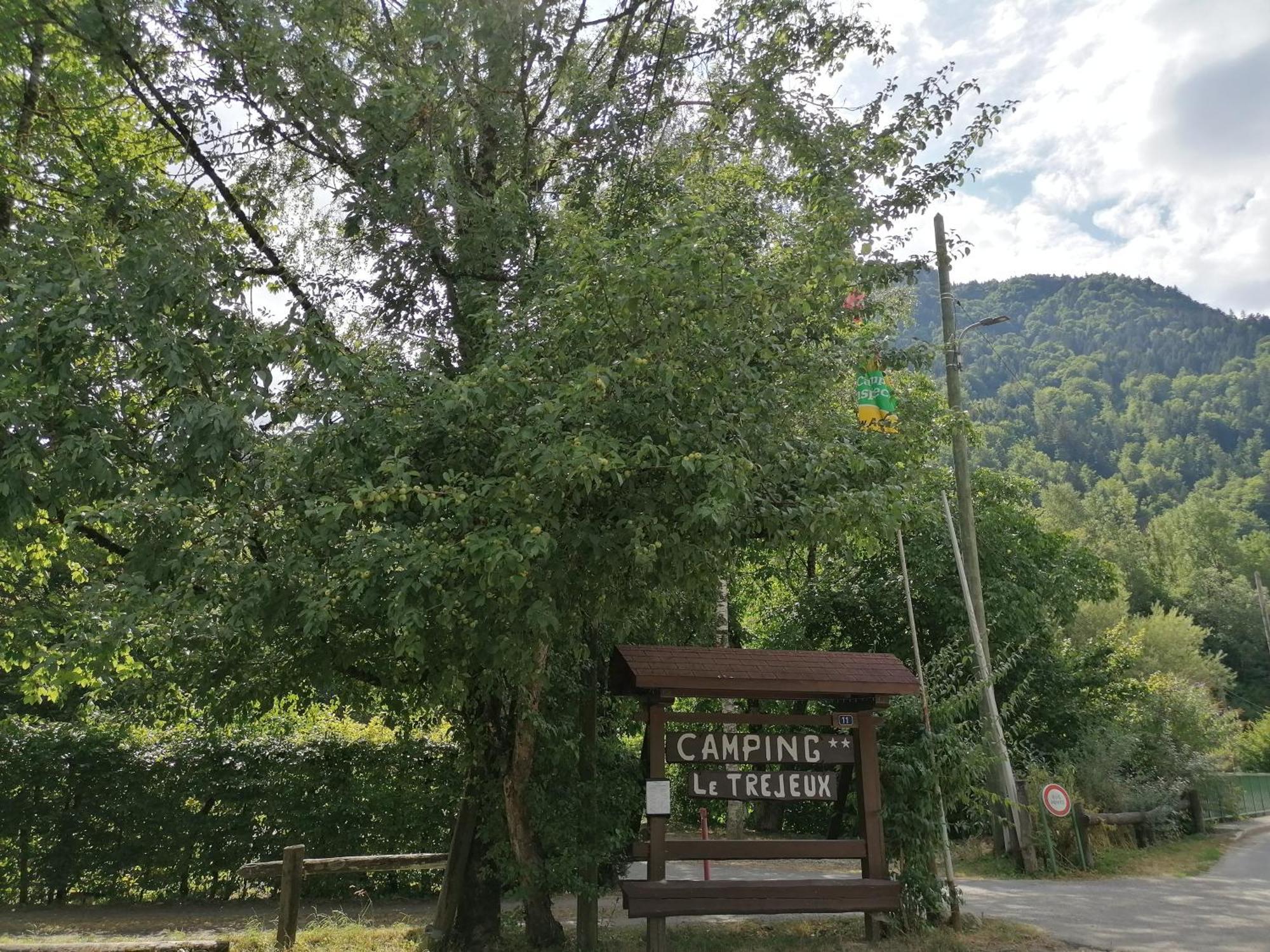Camping Le Trejeux - Petit Chalet Thônes Zewnętrze zdjęcie